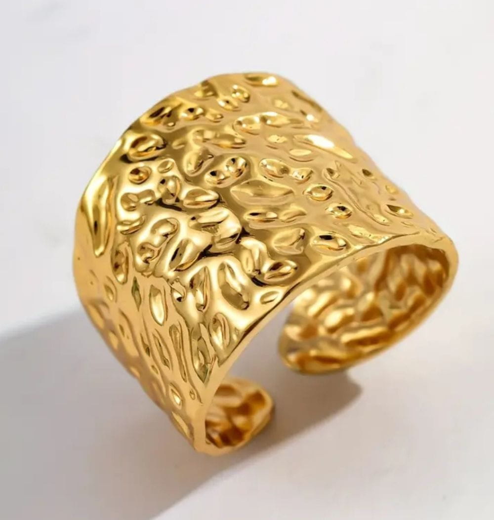Anillo Martillado Dorado - Imagen 3