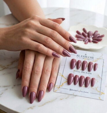 Press-On Nails Almendra Rojo Rosa