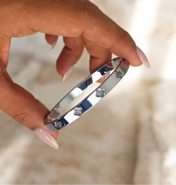 Brazalete Trébol de Luz
