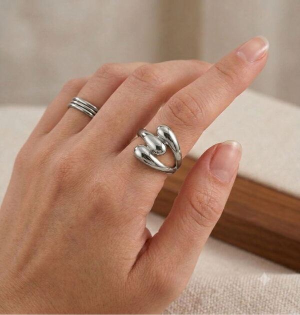 49 Anillo Trino