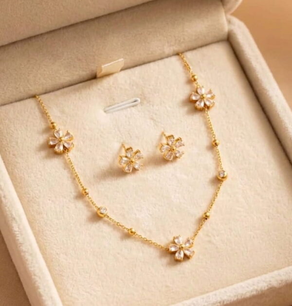 collar y aretes de acero encanto_9 Set Encanto Floral